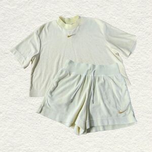 Nike Women's YELLOW TERRY CLOTH SET